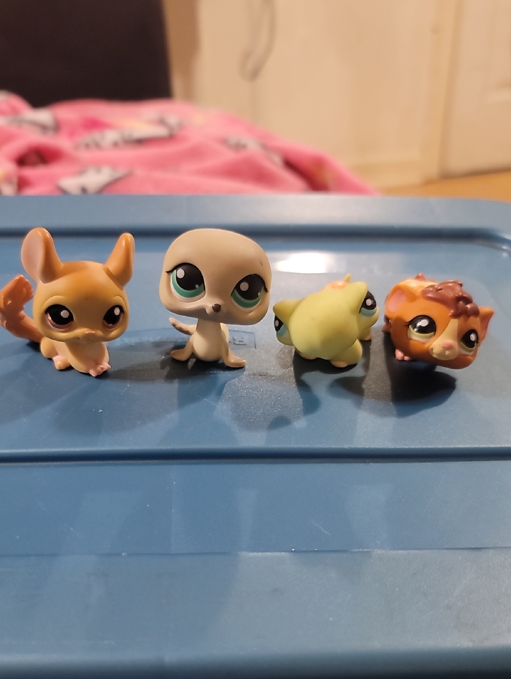 Littlest Pet Shop Small Animal Set - Brown, Cream, Green, Orange